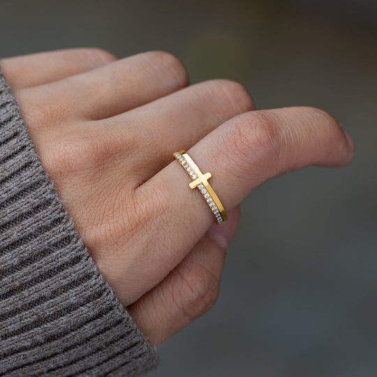 LET GOD BE IN CONTROL GOLDEN CROSS RING