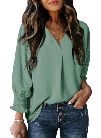 Limited time sale 🔥Womens Casual 3/4 Sleeve V Neck Loose Fit Basic Tees(BUY 3 FREE SHIPPING)