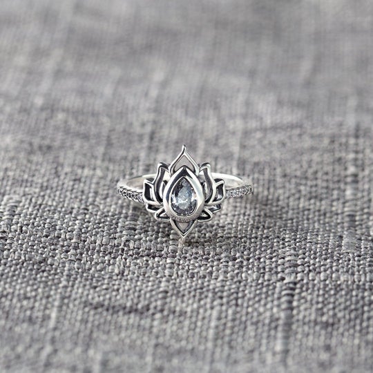 BAGUE LOTUS MÊME FILLE MÊME NOM