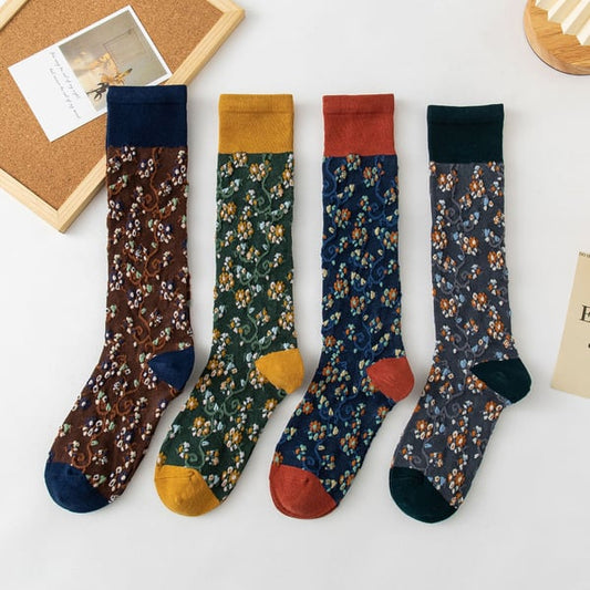 Black Friday Sale 50 % RABATT – 4 Paar lange Baumwollsocken mit Blumenmuster für Damen