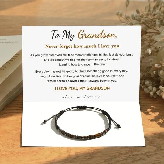 Armband „To My Son Love You Forever“.