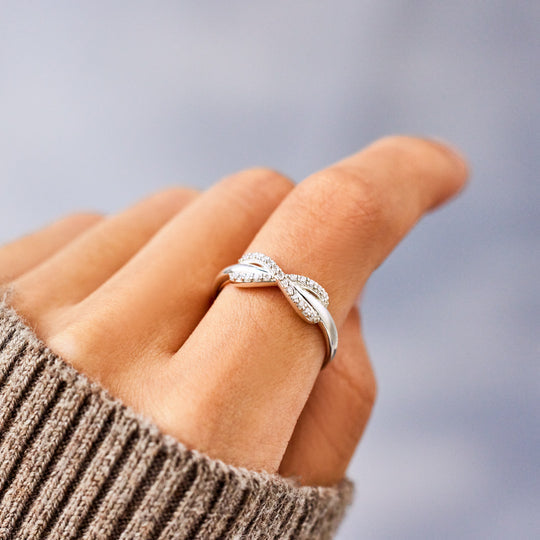 I'LL BE THERE INFINITY PAVÉ RING